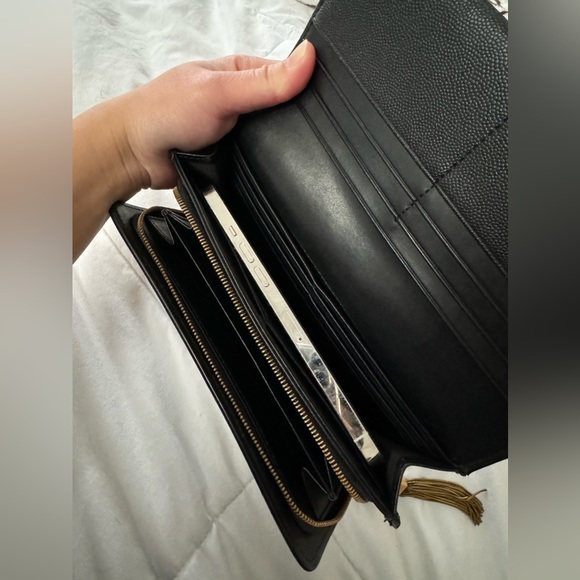 Charles & Keith Wallet - Picture 14 of 14
